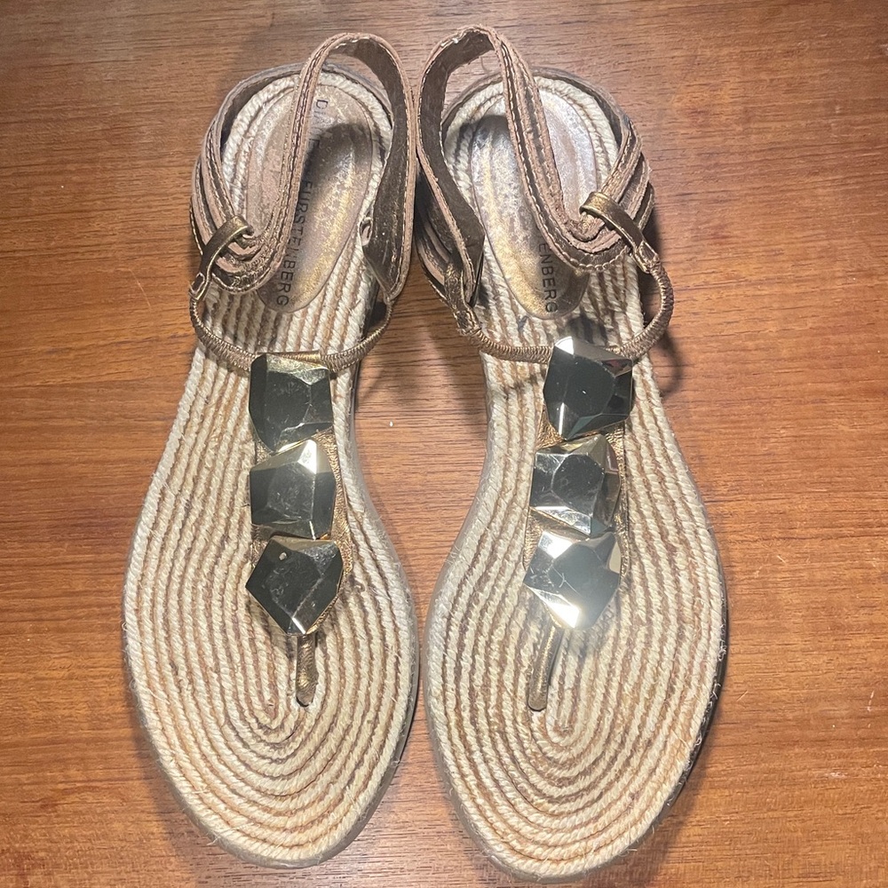 Diane Von Furstenburg S 8 Made In Brazil Leather Straps with Gold Hardware